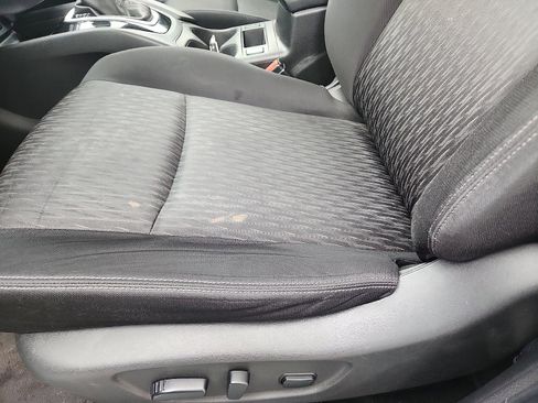 Used 2018 Nissan Rogue SV w/ Premium Package image 23