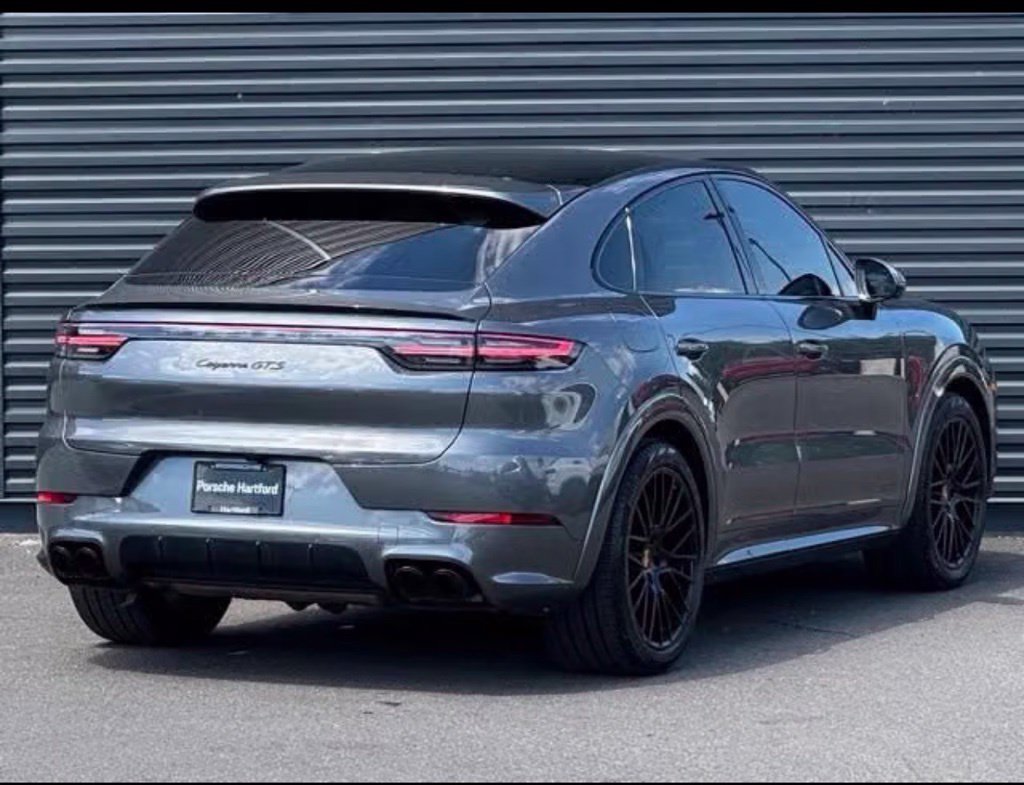 Used 2023 Porsche Cayenne GTS AWD/4WD image 5