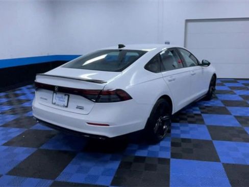 Certified 2023 Honda Accord Sport image 8