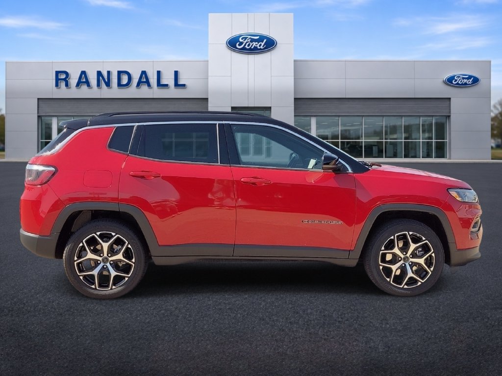 Used 2025 Jeep Compass Limited AWD/4WD image 6