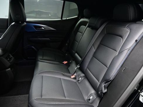 Used 2026 Chevrolet Equinox EV LT FWD image 25