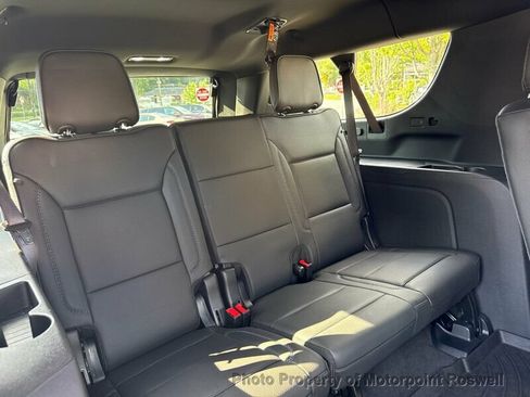 Used 2026 GMC Yukon XL Denali w/ Denali Reserve Package AWD/4WD image 19