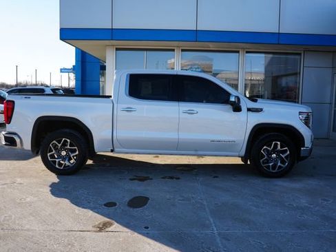 Used 2024 GMC Sierra 1500 SLT w/ SLT Premium Plus Package image 34