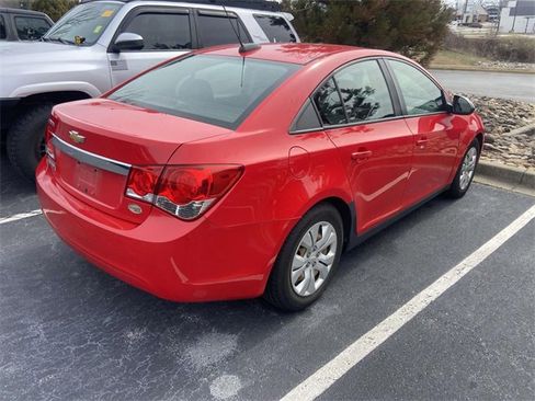 Used 2016 Chevrolet Cruze LS image 2