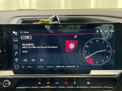 Used 2024 GMC Sierra 1500 Elevation image 18