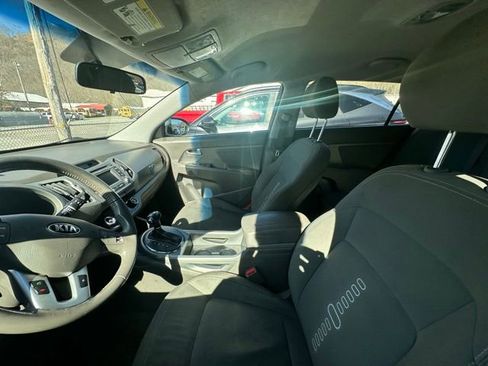 Used 2013 Kia Sportage EX image 9