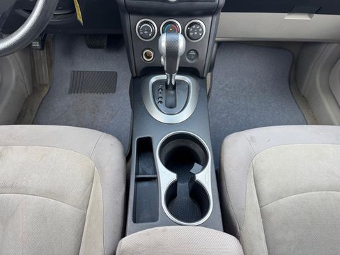 Used 2010 Nissan Rogue S image 12
