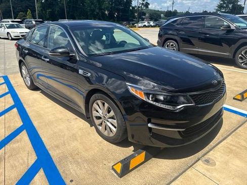 Used 2018 Kia Optima EX FWD image 1