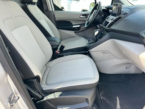 Used 2021 Ford Transit Connect XLT FWD image 10