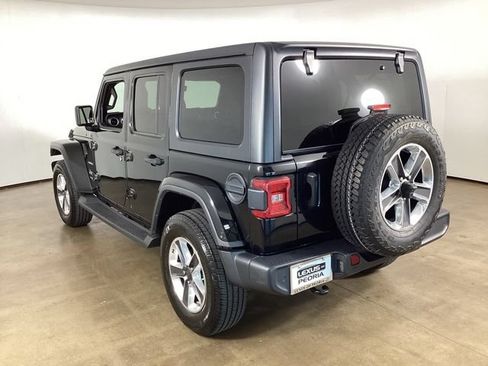 Used 2020 Jeep Wrangler Unlimited Sahara AWD/4WD image 7