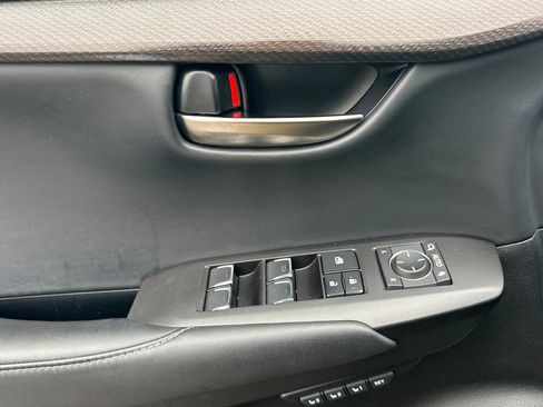 Used 2018 Lexus NX 300 FWD image 11