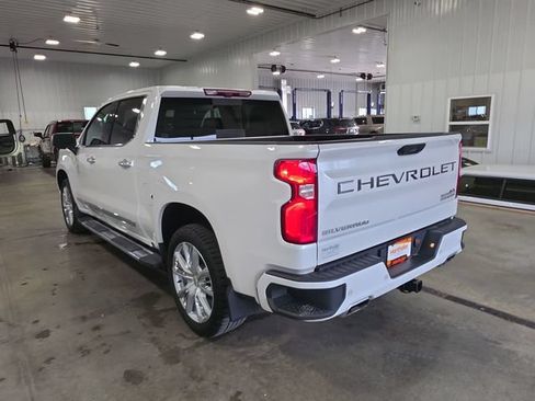 Used 2024 Chevrolet Silverado 1500 High Country w/ Technology Package AWD/4WD image 6