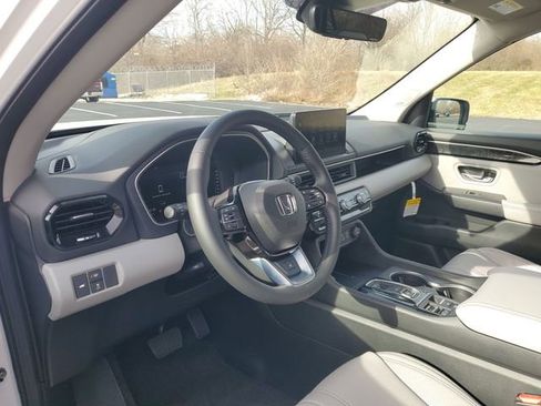 New 2025 Honda Pilot Elite image 18