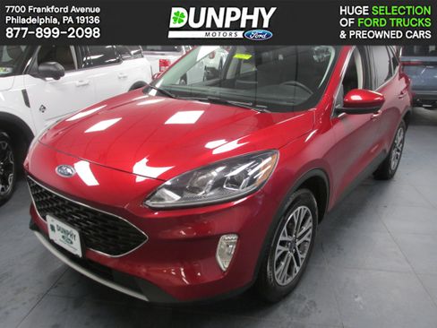 Used 2022 Ford Escape SEL w/ Technology Package image 1