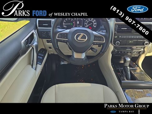 Used 2023 Lexus GX 460 Premium image 12