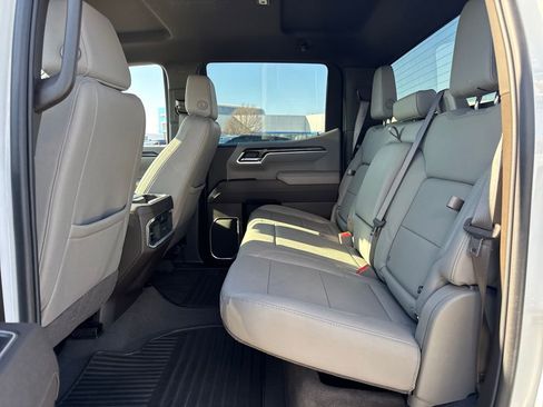 Used 2025 Chevrolet Silverado 1500 LTZ image 15