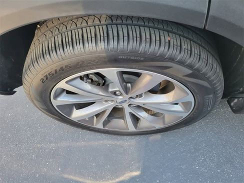 Used 2025 Ford Explorer Platinum w/ Ultimate Package image 9