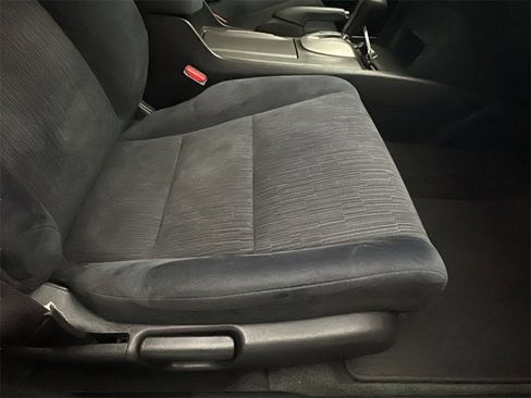 Used 2011 Honda Accord LX image 15