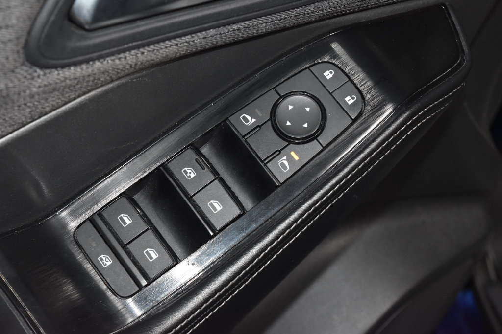 Used 2023 Nissan Rogue SV AWD/4WD image 5