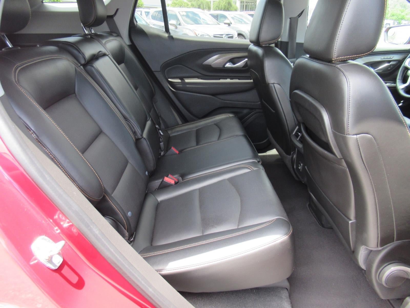 Used 2020 GMC Terrain SLT w/ Preferred Package FWD image 32