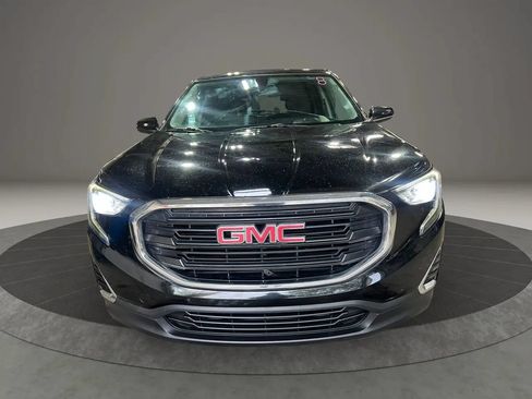 Used 2018 GMC Terrain SLE FWD image 2
