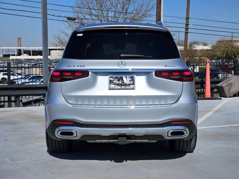 Certified 2025 Mercedes-Benz GLS 450 4MATIC image 7