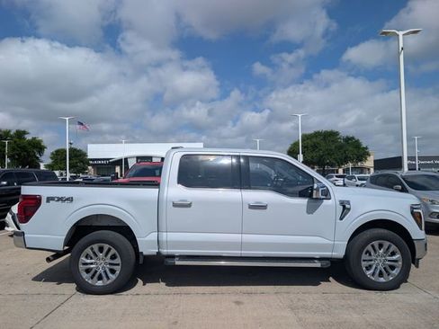 Used 2025 Ford F150 Lariat w/ Equipment Group 501A Mid image 3
