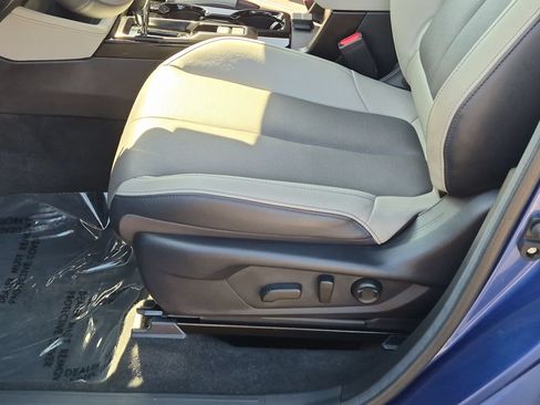 Used 2026 Subaru Forester Limited AWD/4WD image 14