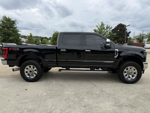 Used 2017 Ford F250 Lariat w/ Chrome Package AWD/4WD image 6