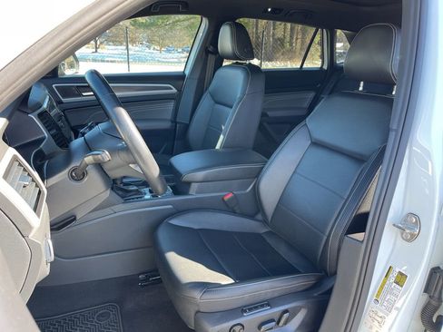 Used 2021 Volkswagen Atlas Cross Sport SEL R-Line image 18