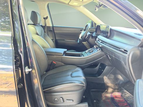 Used 2023 Hyundai Palisade Limited AWD/4WD image 55