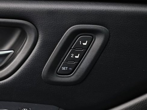 Used 2023 Honda Pilot TrailSport image 16
