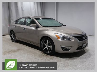 Used 2015 Nissan Altima 2.5 SL w/ Technology Package