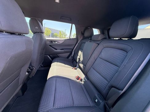 Used 2025 Chevrolet Equinox LT image 9