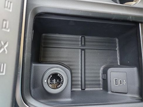 New 2026 Ford Expedition Active image 22