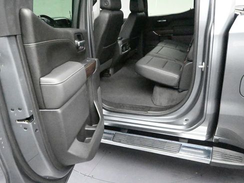 Used 2021 GMC Sierra 1500 SLT w/ SLT Premium Package RWD image 12