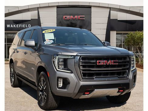Used 2022 GMC Yukon XL AT4 AWD/4WD image 1