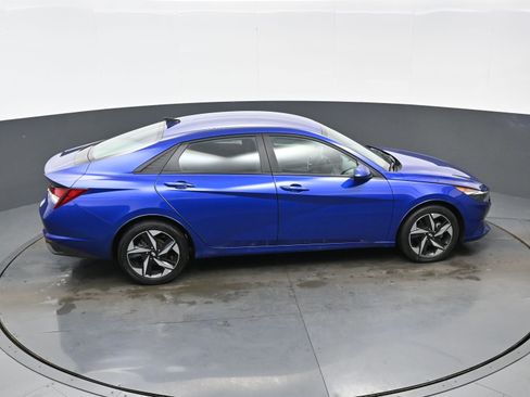 Used 2023 Hyundai Elantra SEL w/ Convenience Package image 37