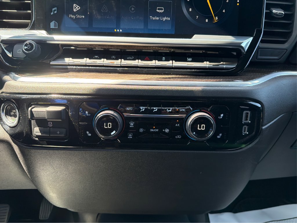 Used 2025 Chevrolet Silverado 1500 LT AWD/4WD image 27
