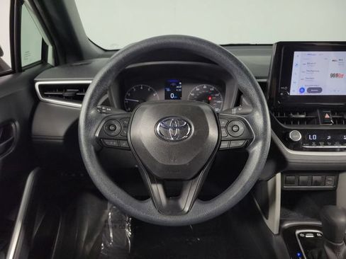 Used 2025 Toyota Corolla Cross AWD Hybrid image 19