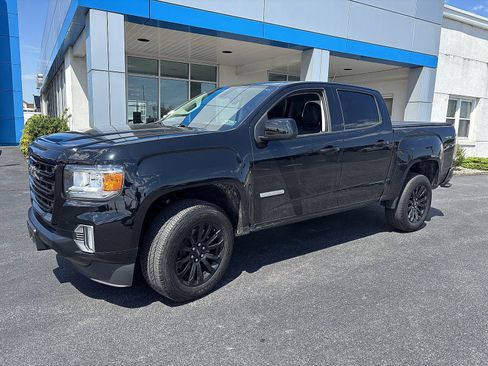Used 2022 GMC Canyon Elevation w/ Elevation Premium Package AWD/4WD image 2