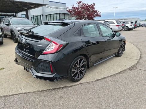 Used 2018 Honda Civic Sport image 4