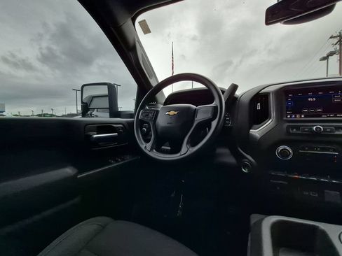 Certified 2025 Chevrolet Silverado 2500 Custom w/ Custom Value Package AWD/4WD image 8