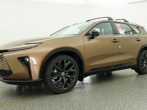 New 2026 Toyota Crown Signia AWD/4WD image 17