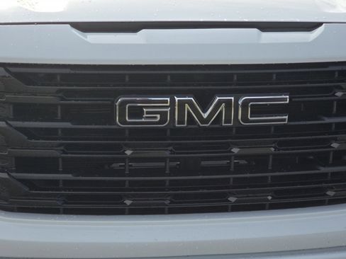Used 2023 GMC Sierra 1500 Elevation w/ LPO, Elevation Black Package image 47