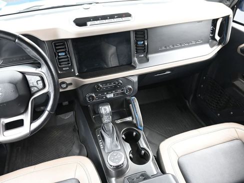 Used 2022 Ford Bronco Wildtrak AWD/4WD image 13