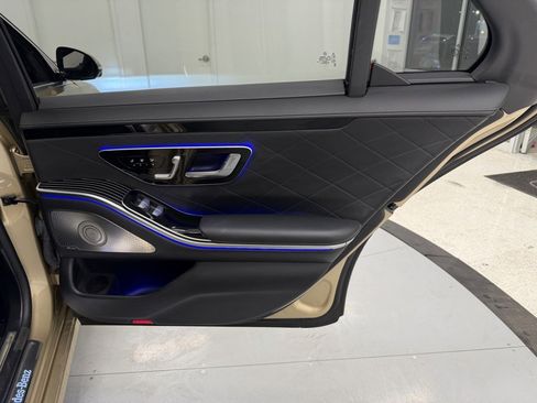 Used 2022 Mercedes-Benz S 580 4MATIC Sedan image 51