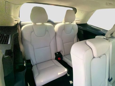 New 2026 Volvo XC90 T8 Ultra w/ Protection Package Premier image 29