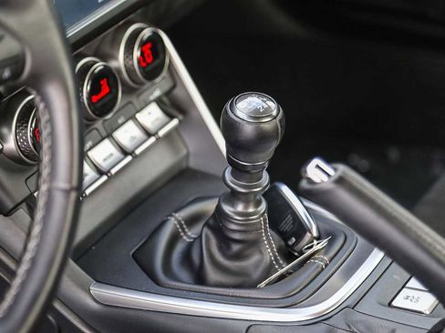 Used 2023 Toyota GR86 Premium image 21