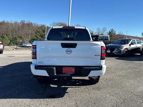 New 2026 Nissan Frontier SV w/ Tow Package image 5